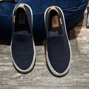 🆕 UGG Alameda Sammy Slip-On Sneaker